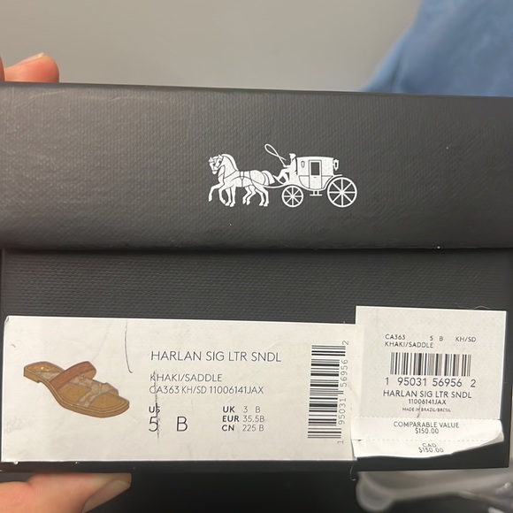 Coach - Picture 4 of 4